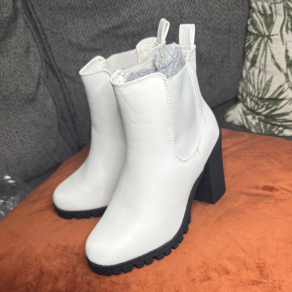 Chic White Heeled Ankle Boots
